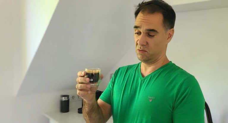 Is your coffee too sour? The 7 causes & solutions for a great brew! 